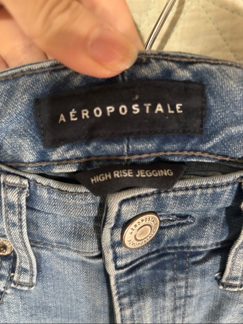 Aeropostale Women's Medium Blue High-Rise Skinny Jeans - Picture 2 of 9